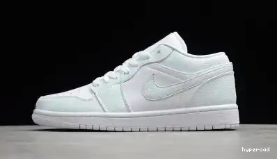 Hyperoad AIR 1 LOW JORDAN WHITE' 'TRIPLE 0504